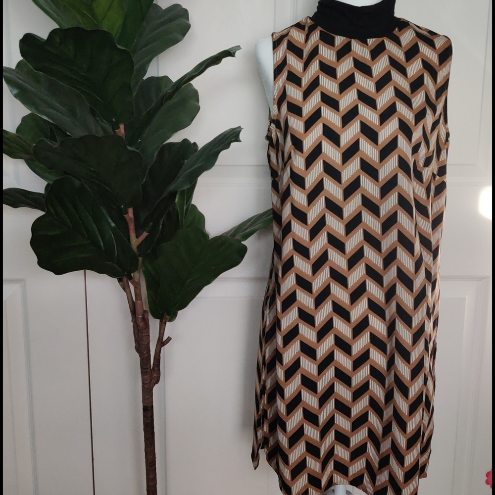 Bobeau sleeveless dress (Sml but fits med)